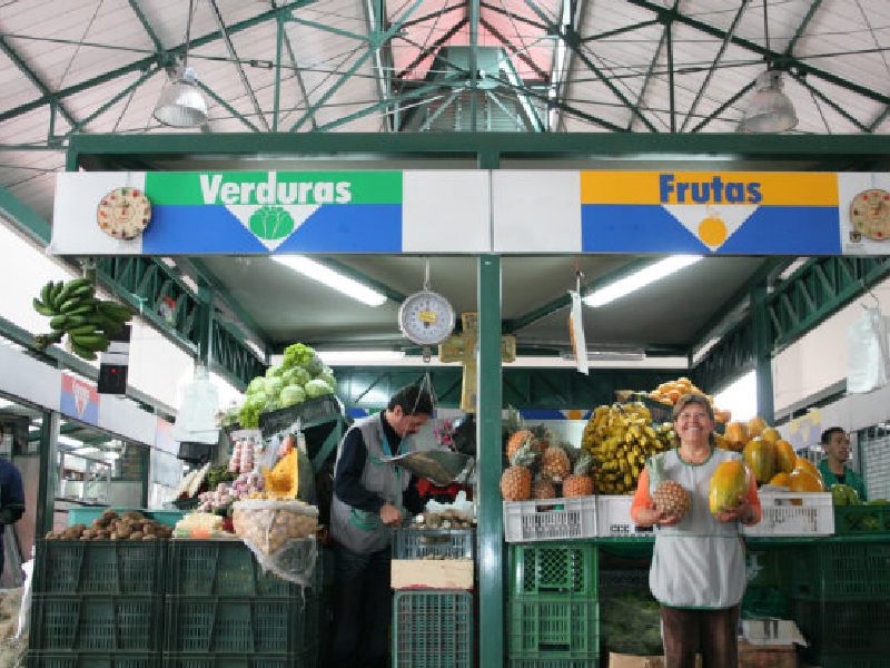 PLAZA DE MERCADO ‘LOS LUCEROS’ DE BOGOTÁ AL SERVICIO DE LOS PRODUCTORES HUILENSES