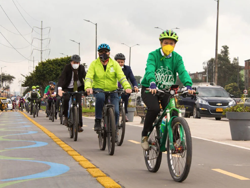 MÁS CARRILES, CICLORRUTA Y OTROS DETALLES DE LA NUEVA CALLE 13