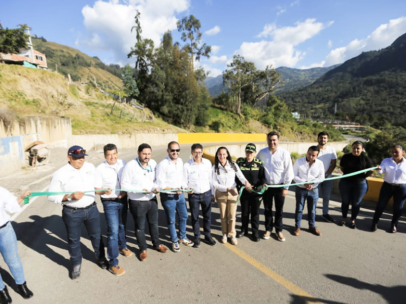 GRANDES OBRAS ENTREGÓ EL GOBERNADOR DE BOYACÁ EN SU GIRA POR LA PROVINCIA DEL TUNDAMA Y NORTE