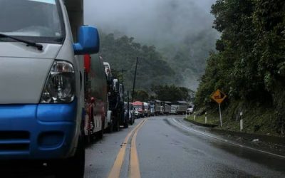Gobierno analiza corredores viales alternos que conecten al Meta con el país