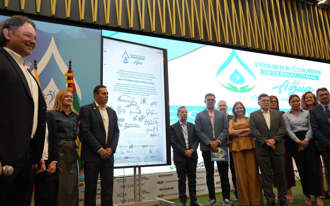 La RAP-E compartió su experiencia en seguridad hídrica durante la Primera Cumbre Internacional del Agua en Bucaramanga