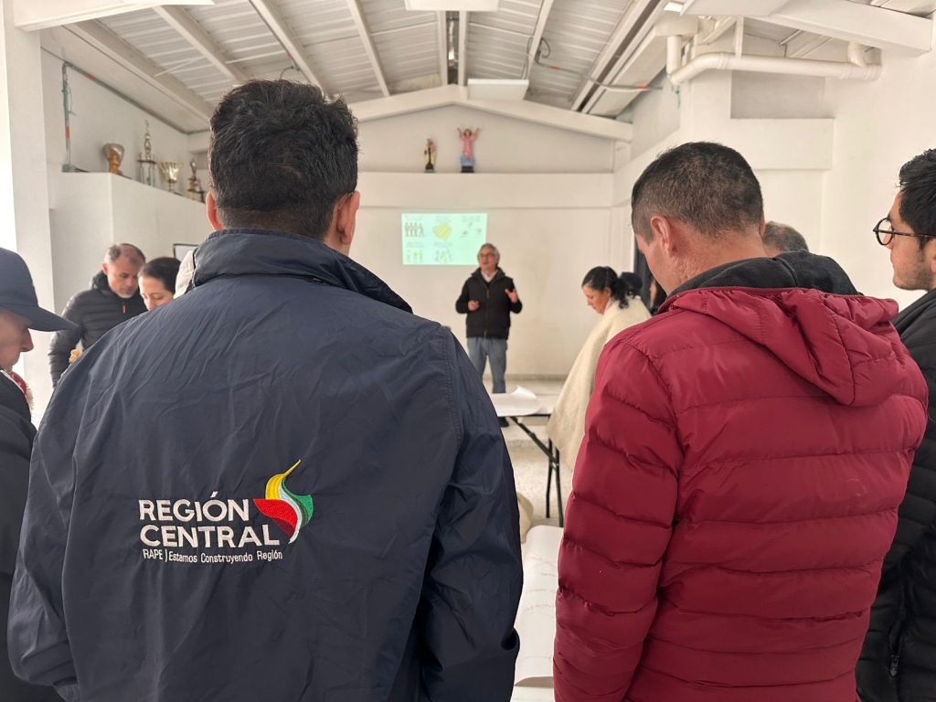 En el marco del proyecto Corredor de Páramos, comunidades y entidades avanzan en la construcción del plan de manejo del Parque Regional Vista Hermosa–Monquentiva