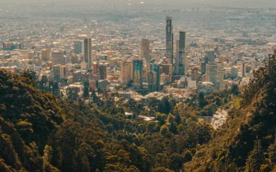 Visita Bogotá, la capital de Colombia, la ciudad de humedales, parques ecológicos, árboles y diversidad natural