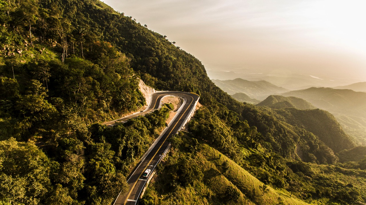 Infraestructura de Transporte, Logística y Servicios Públicos