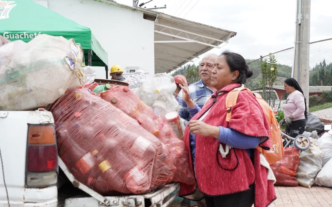 Aceite usado que se transforma en jabón: Cambio Verde deja huella ambiental y social en Guachetá