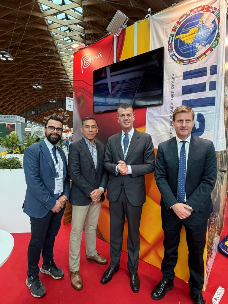 - La Entidad, junto a productores de mango, aguacate Hass, panela, café y confituras de frutas, fortaleció su presencia internacional, promoviendo innovación, sostenibilidad y nuevas oportunidades de mercado para el agro colombiano.
