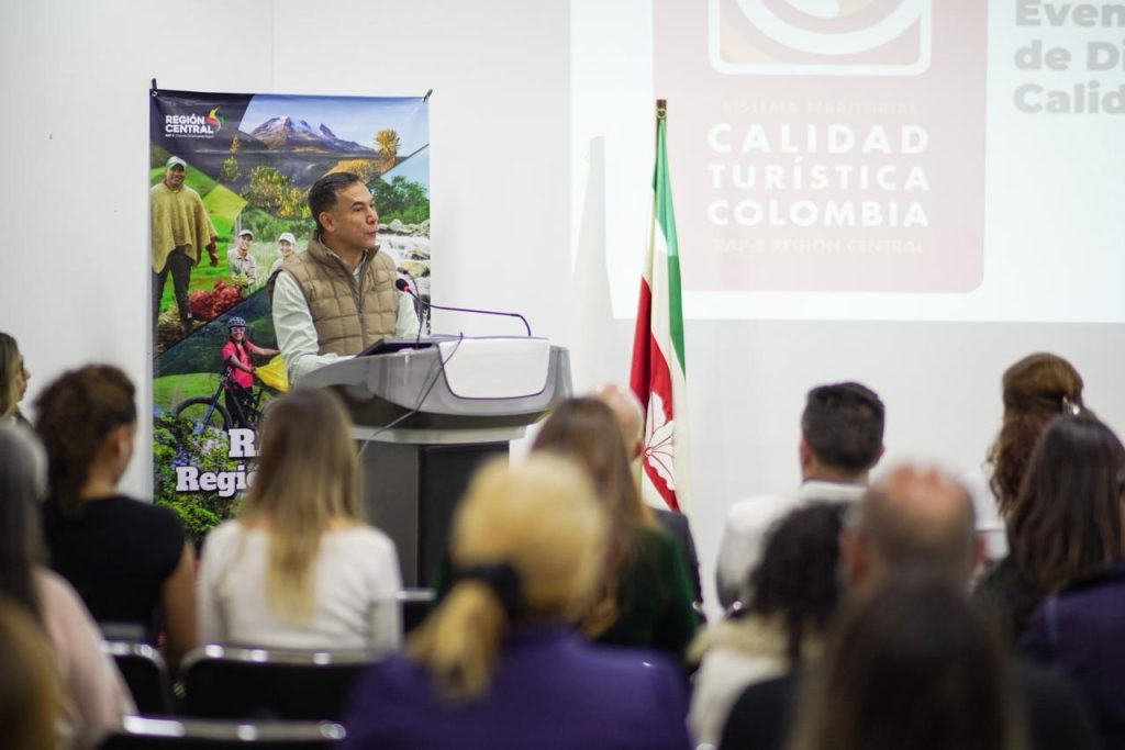 Catorce (14) operadores turísticos de Boyacá, Cundinamarca, Huila y Tolima recibieron el Distintivo de Buenas Prácticas de Calidad Turística Colombia, en el marco del Sistema Territorial de Calidad Turística (SITCAT), una apuesta liderada por la RAP-E Región Central y el Viceministerio de Turismo para fortalecer la competitividad y sostenibilidad del sector en los territorios.
