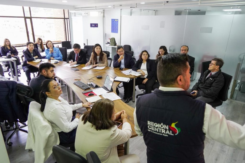 Cooperación entre Colombia y China avanza desde la RAP-E Región Central para fortalecer la seguridad alimentaria