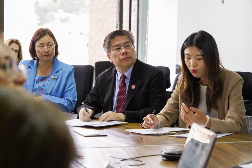 Cooperación entre Colombia y China avanza desde la RAP-E Región Central para fortalecer la seguridad alimentaria