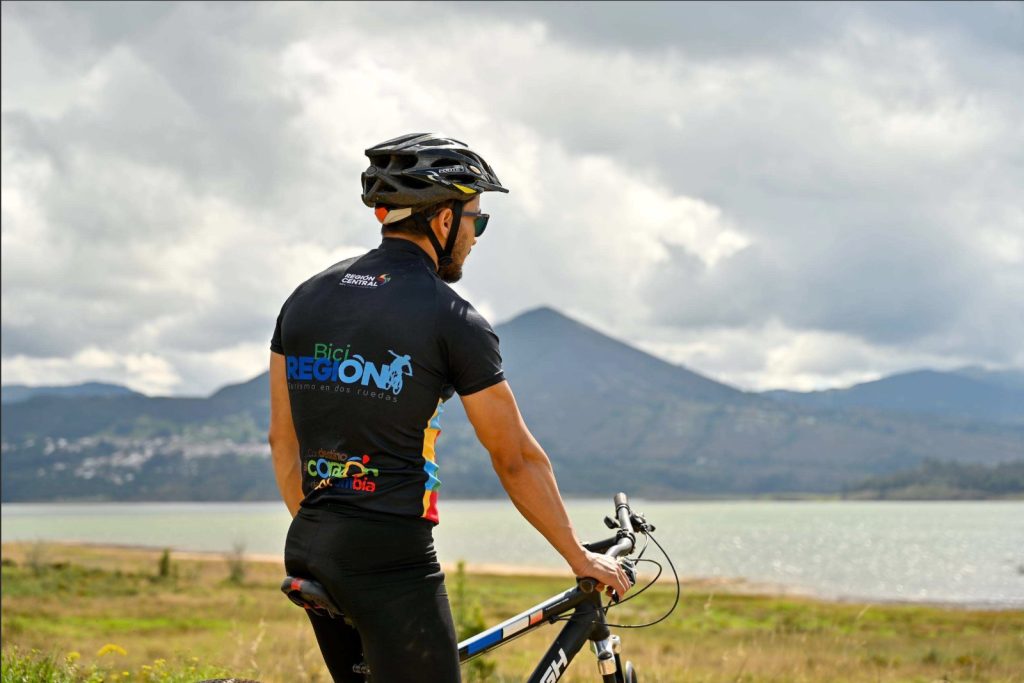 Vuelta Bogotá Non Stop 2026 recorrerá el Circuito BiciBogotá Región, una de las rutas emblemáticas de la RAP-E Región Central