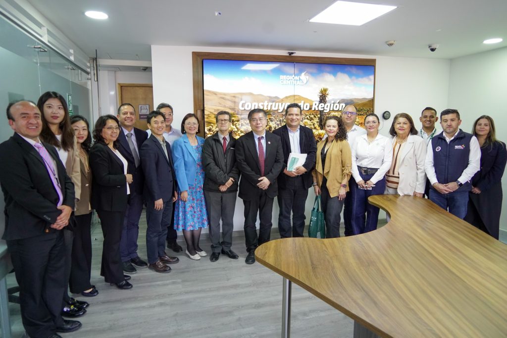 Cooperación entre Colombia y China avanza desde la RAP-E Región Central para fortalecer la seguridad alimentaria