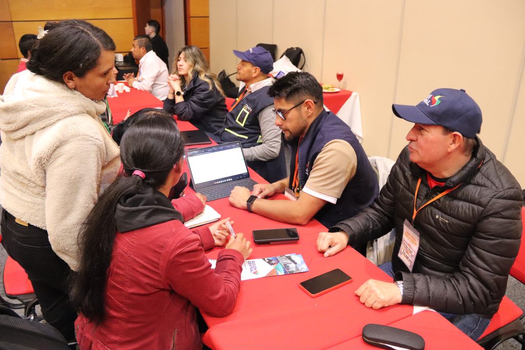 Tres asociaciones de mujeres rurales fortalecen su acceso a nuevos mercados con el apoyo de la RAP-E Región Central